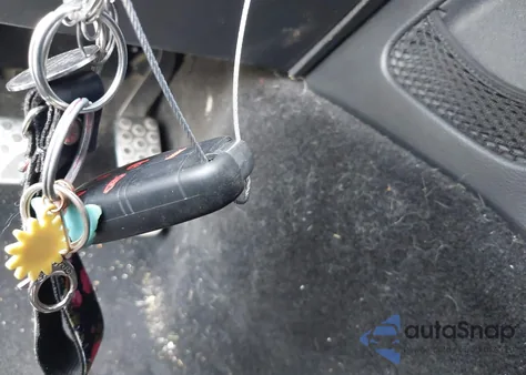 2015 Dodge Challenger R/T z USA, uszkodzony, nr VIN 2C3CDZAT2FH895112